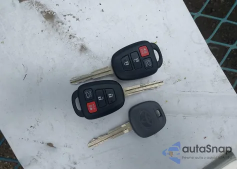 2015 Toyota Highlander Le Plus V6 из США, поврежденный, VIN 5TDBKRFH5FS172910